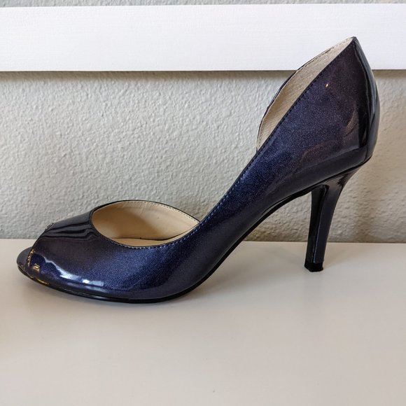 KELLY & KATIE- Blue patent peep-toe pumps - Picture 3 of 5
